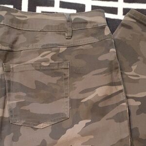 d. jeans Camouflage Straight Leg Pants